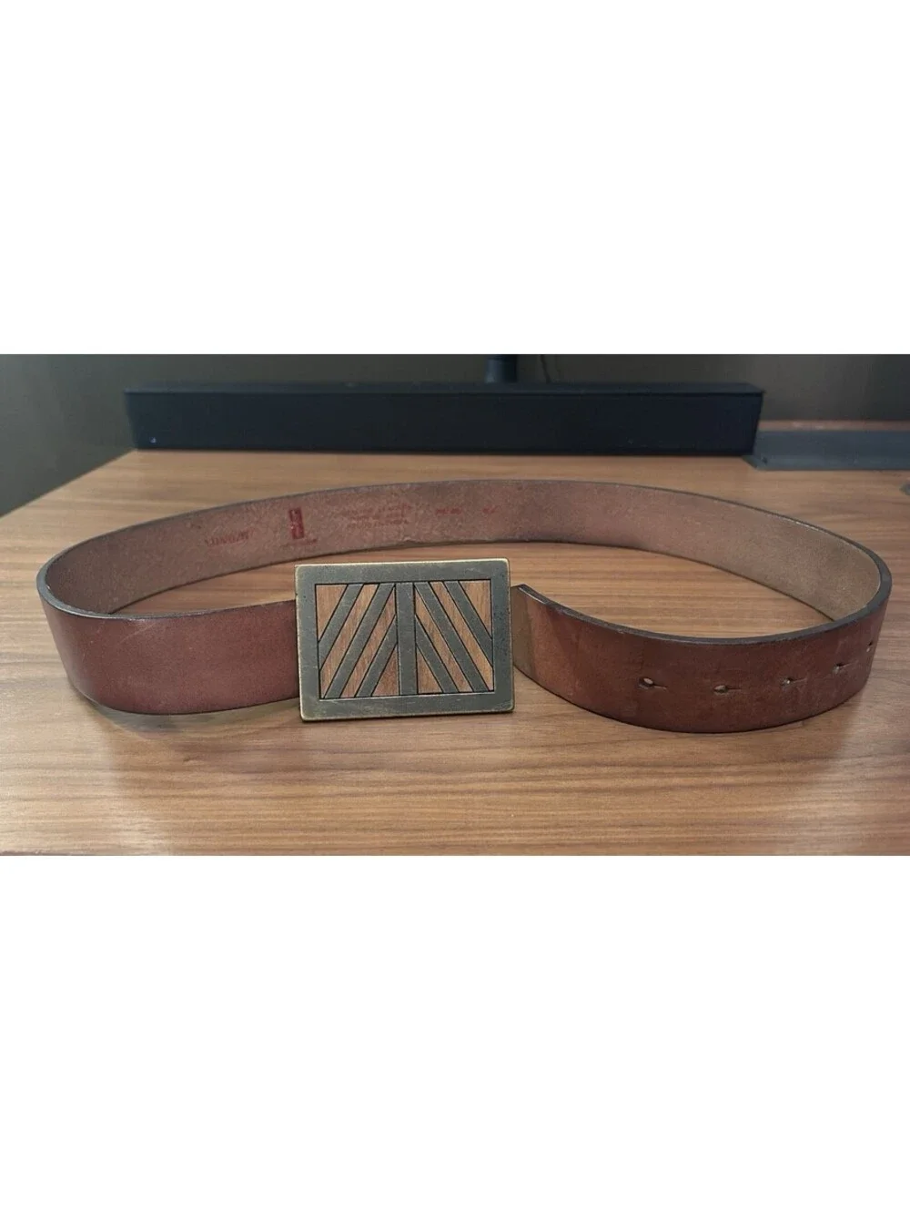 Levis Genuine Leather Belt Brown Wood Inlay Buckle Size 34/35 Rustic Style